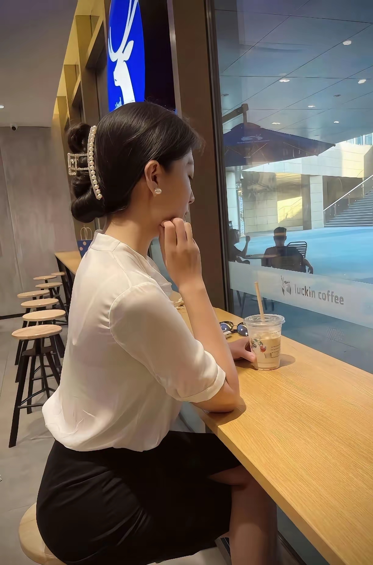 从事伴游的是哪些人?